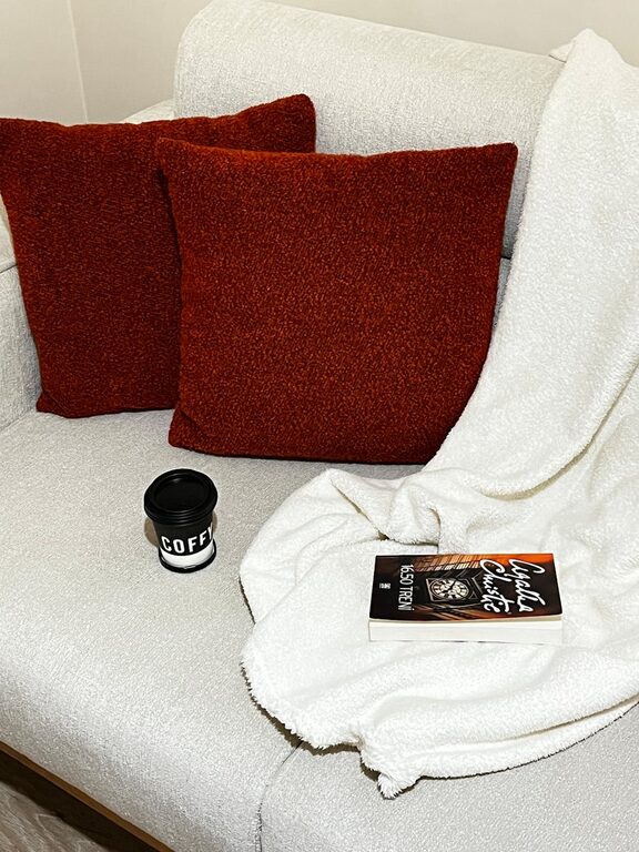 How to Create a Cosy Reading Nook in Your Home on a Budget